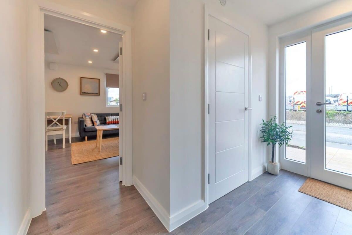 Contemporary 1 Bedroom Apartment In Ashford Ashford  Zewnętrze zdjęcie
